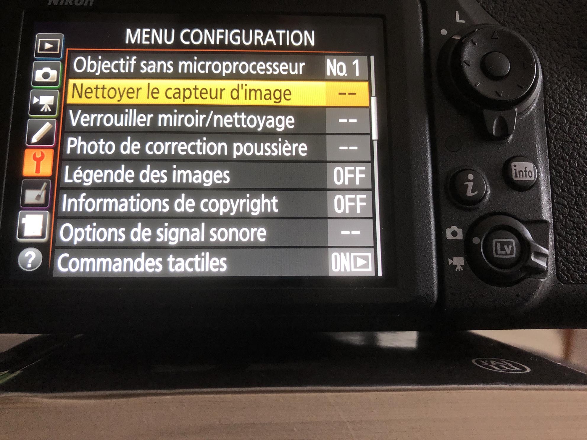 Nikon D850, nettoyage capteur à l'arrêt ?